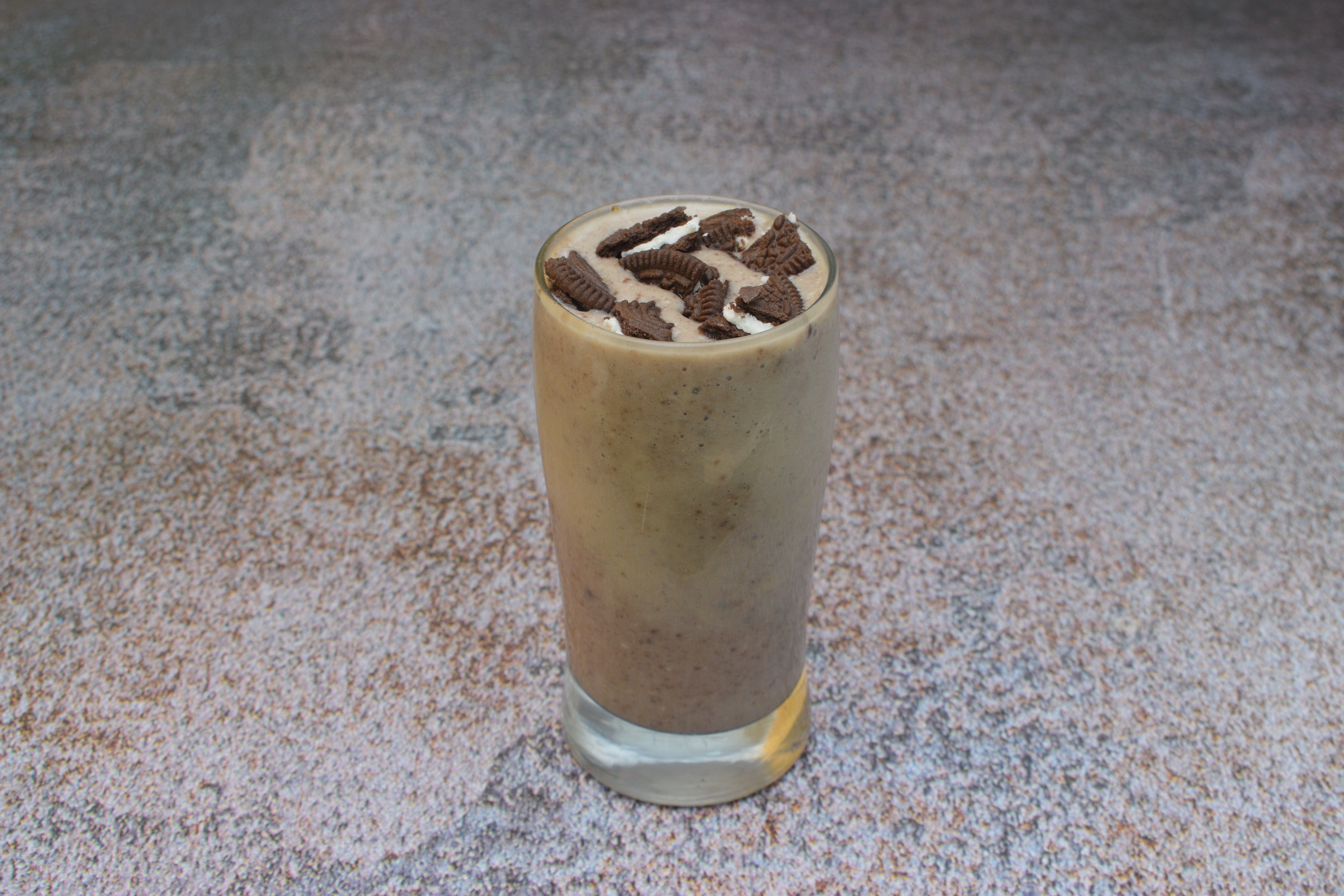 OREO BANANA MILKSHAKE-min.jpg